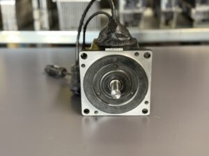 Yaskawa SGMPH-08AAA-SE41 AC Servo Motor Ansicht front
