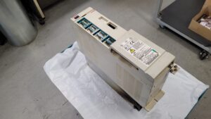 Mitsubishi MDS-CH-V2-3535 AC Servo Drive Unit vor der Reparatur