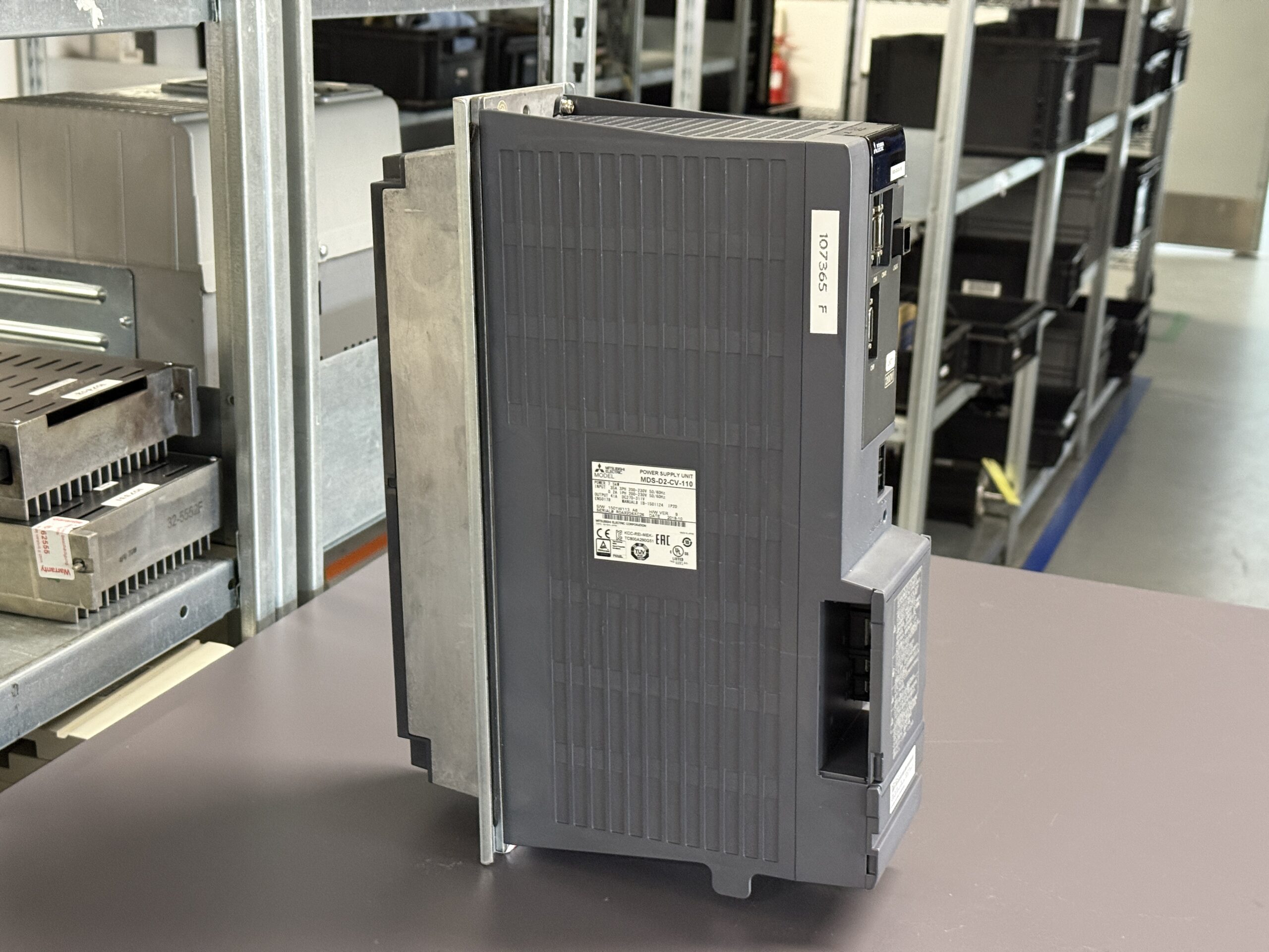 Mitsubishi MDS-D2-CV-110 Power Supply Unit Seite 1