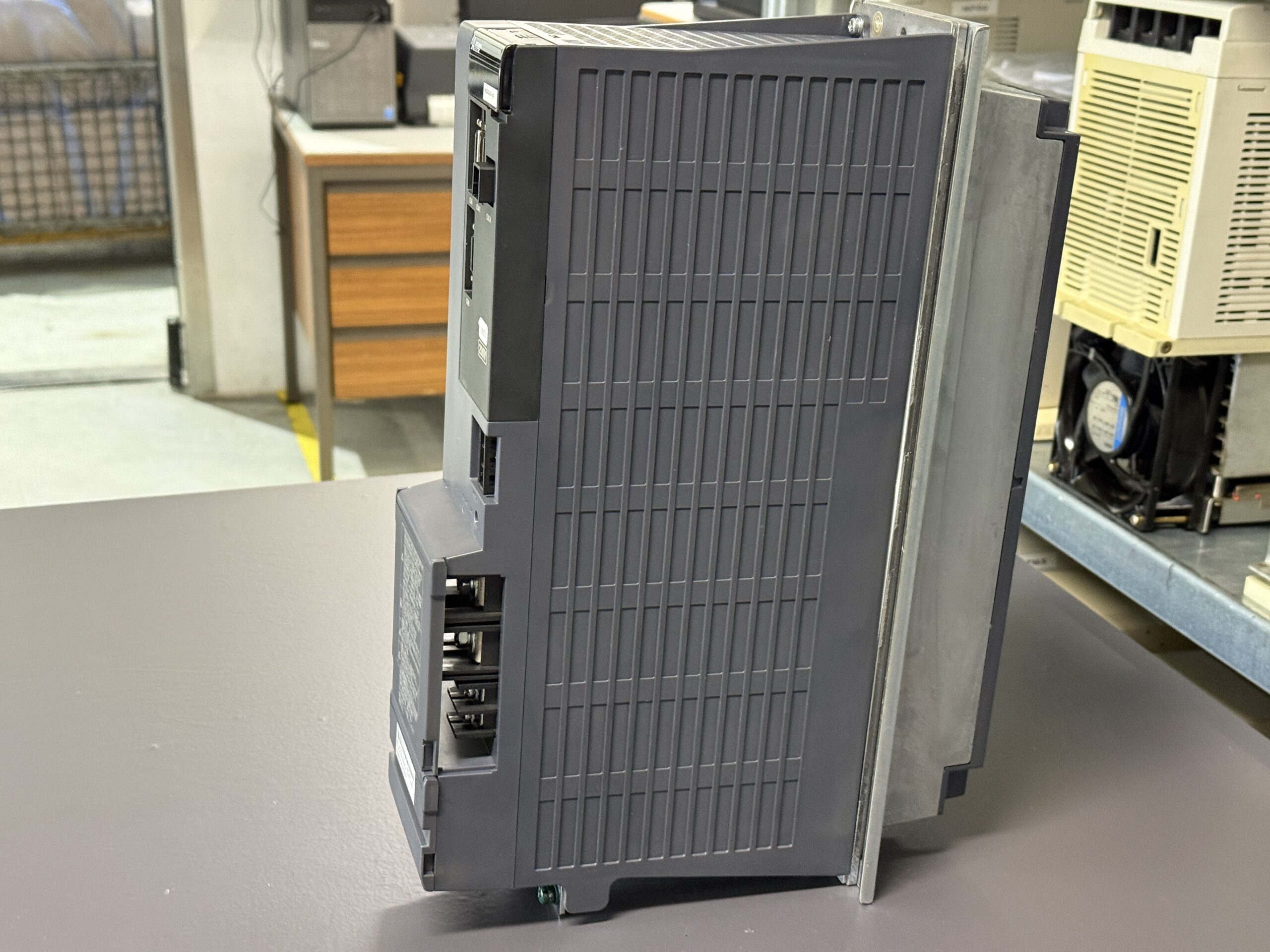 Mitsubishi MDS-D2-CV-110 Power Supply Unit Seite 5