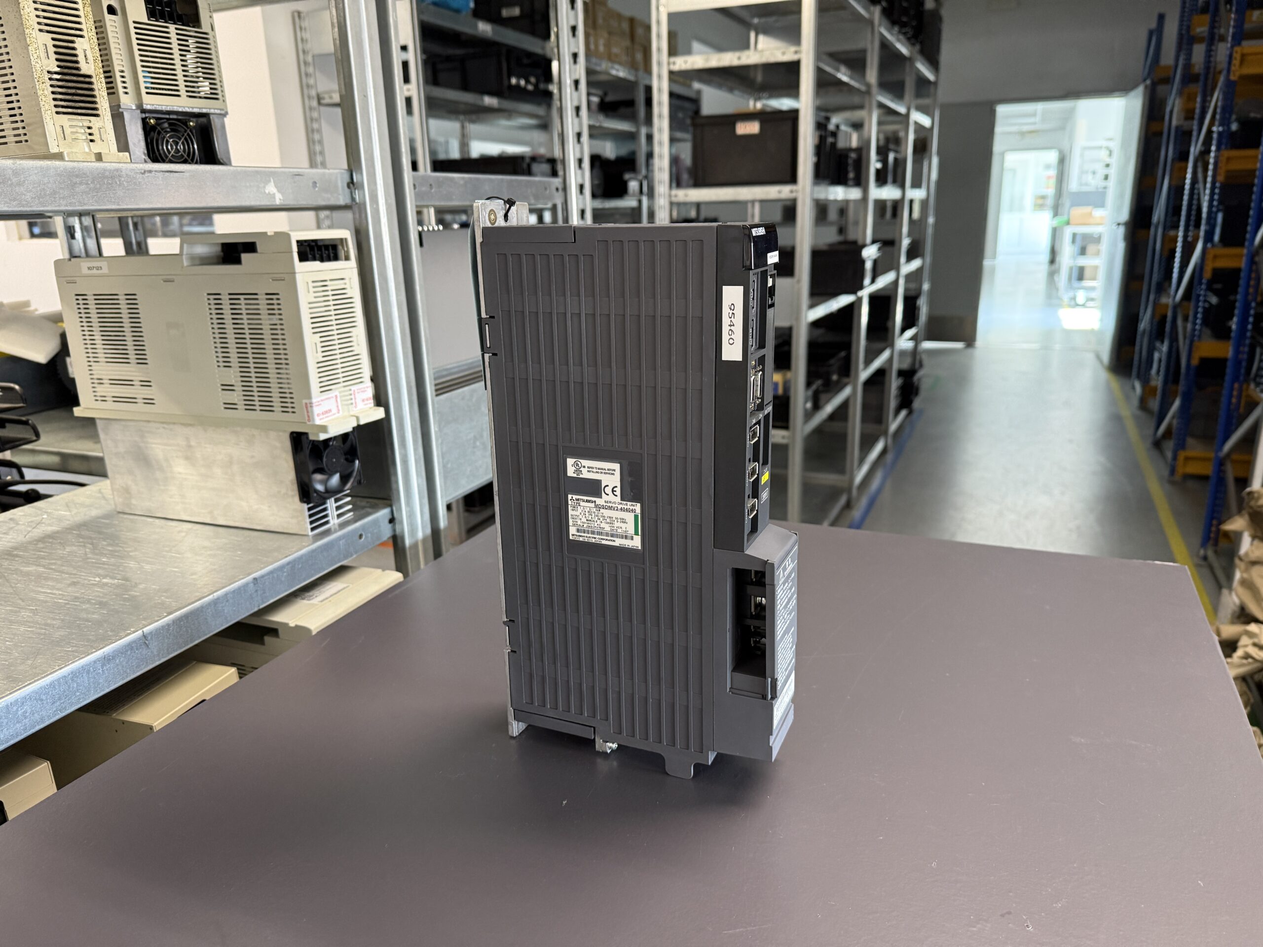 Mitsubishi MDS-DM-V3-404040 or MDSDMV3-404040 AC Servo Drive Unit Seite 3