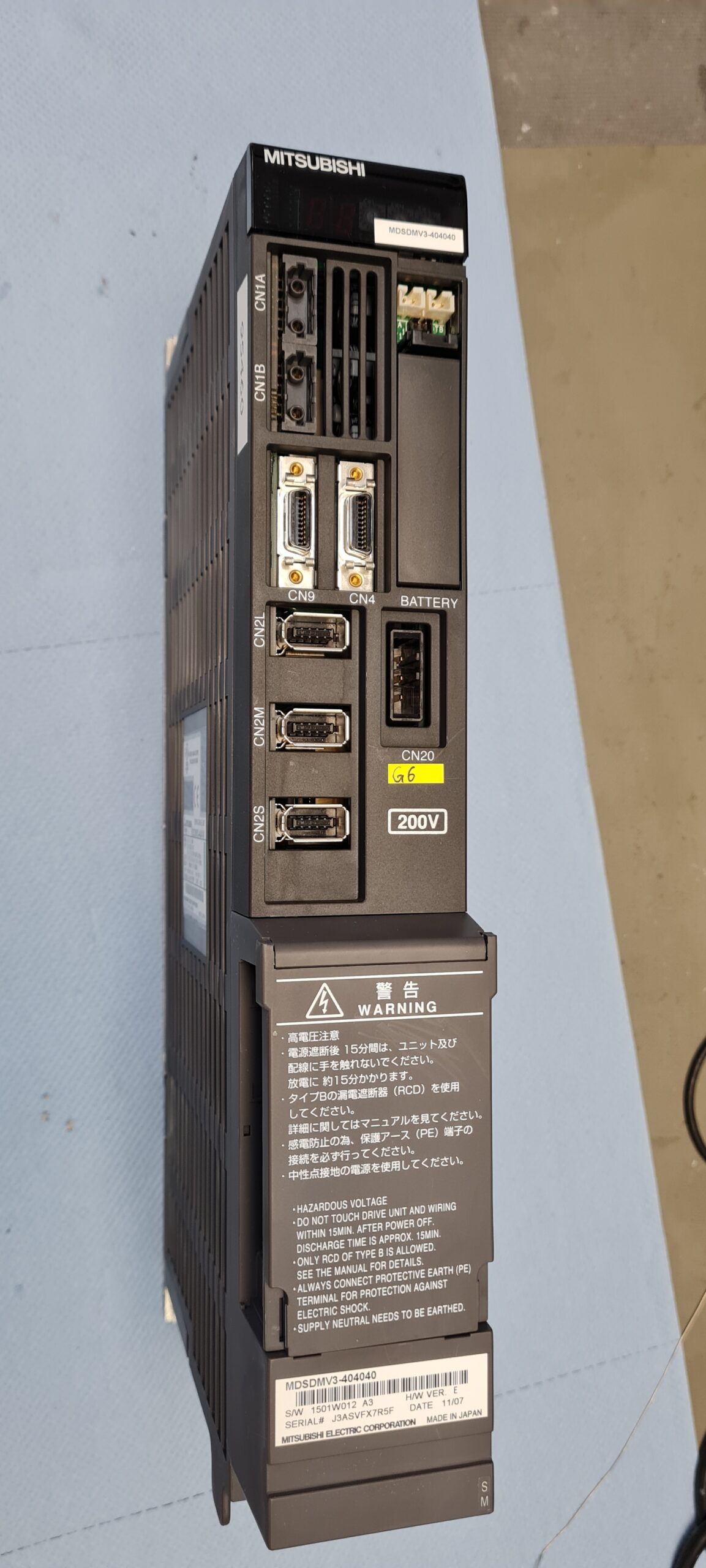 Mitsubishi MDS-DM-V3-404040 or MDSDMV3-404040 AC Servo Drive Unit vor der Reparatur