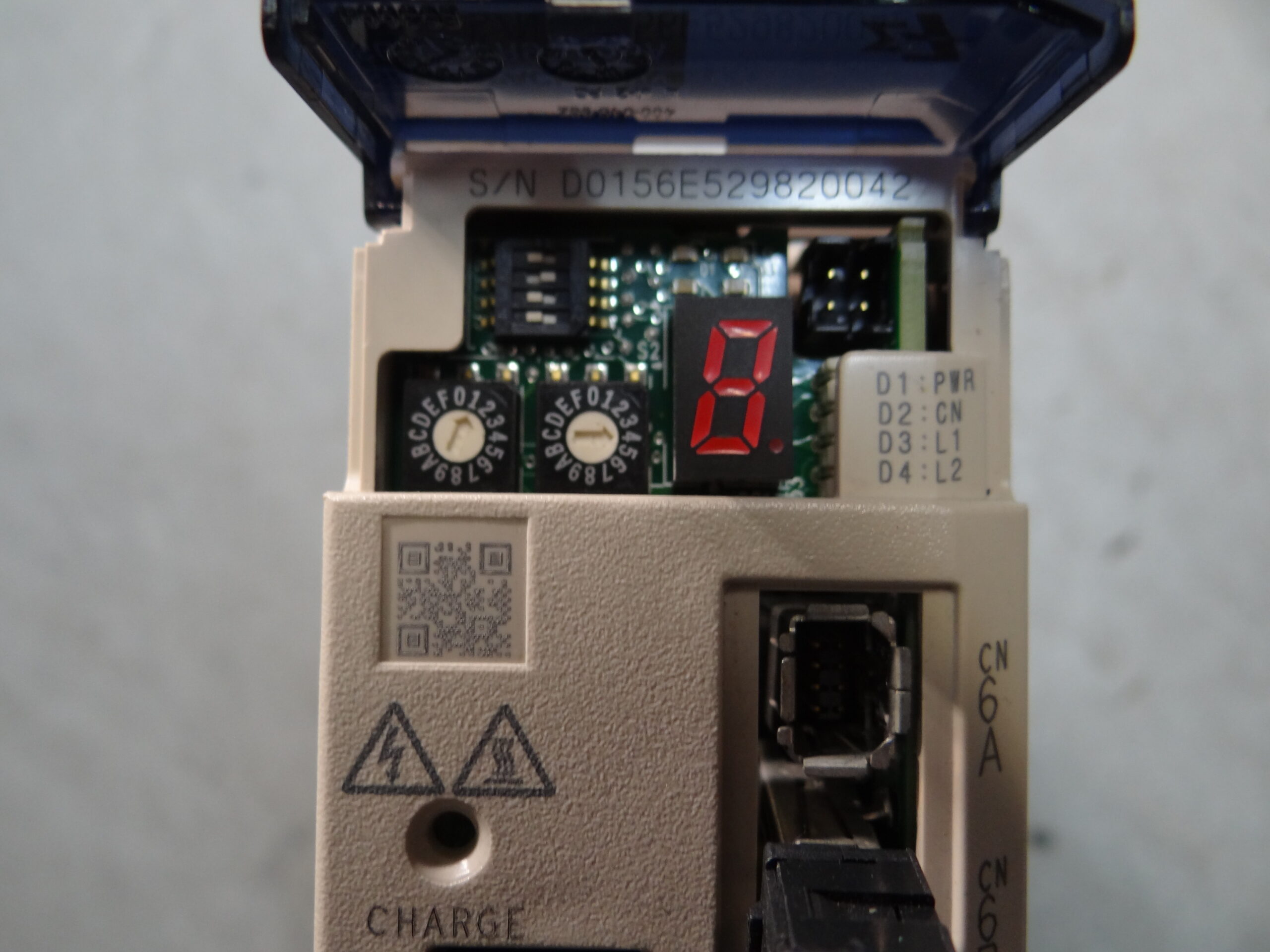 Yaskawa AC Drive SGD7S-R90A20A Schalterstellungen