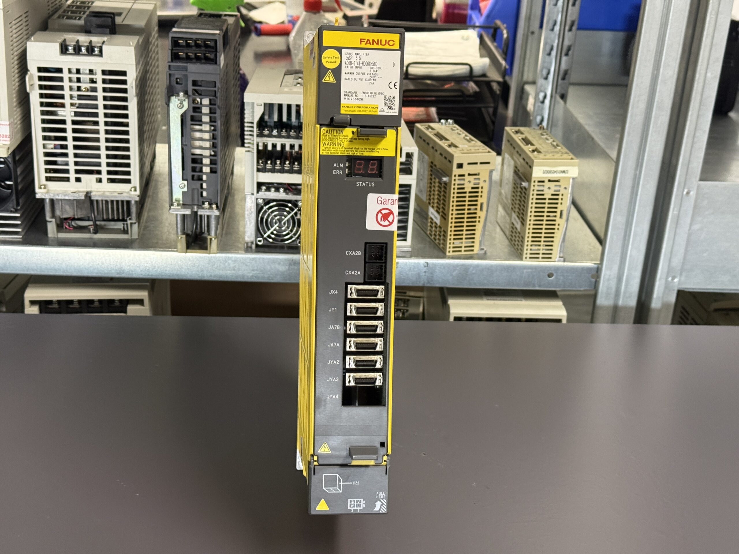 Fanuc A06B-6141-H006#H580 Servo Amplifier Frontbild