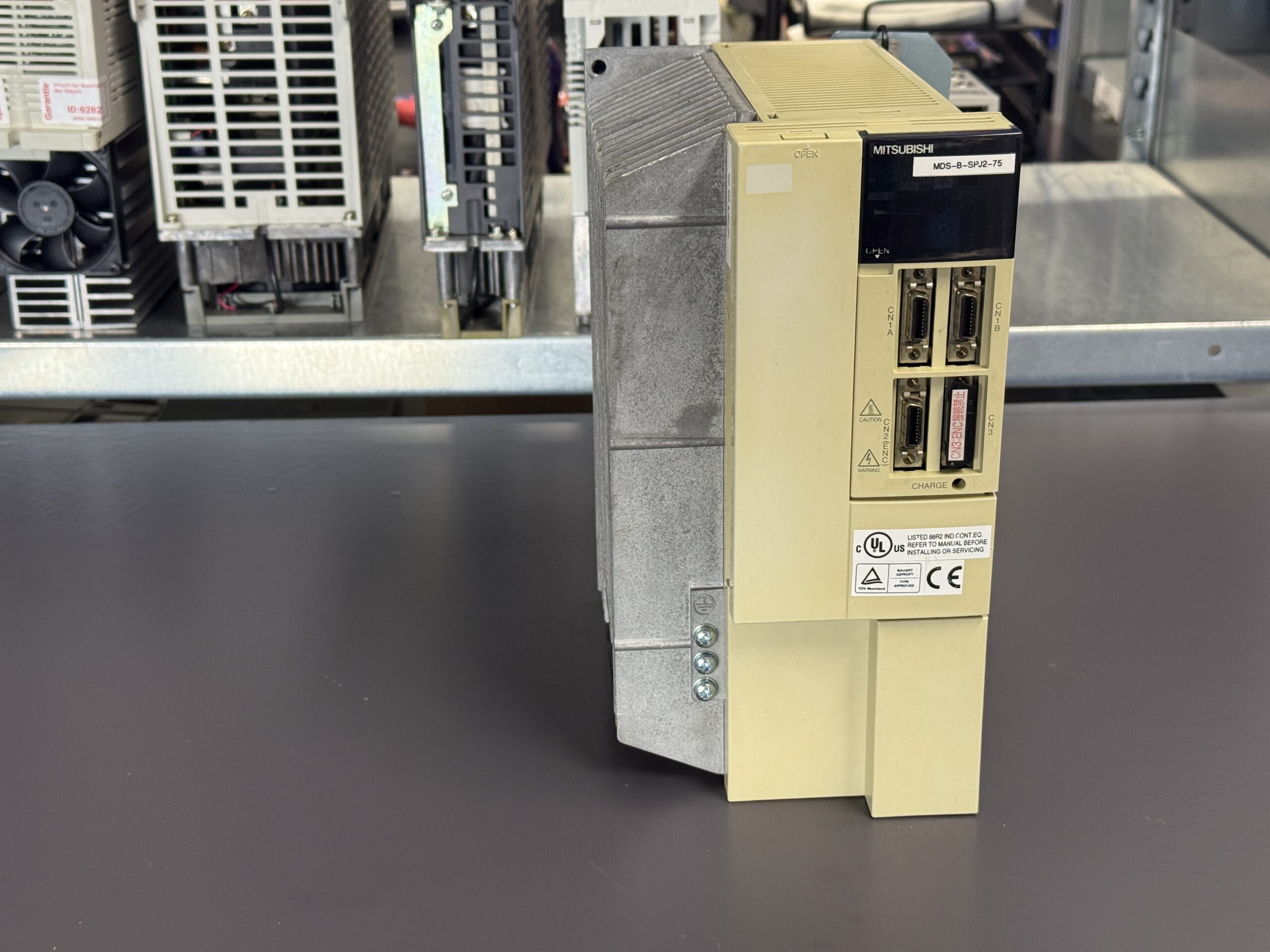 Mitsubishi MDS-B-SPJ2-75 Spindle Drive Unit Hauptbild