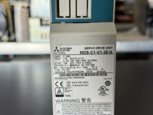 Mitsubishi MDS-C1-V1-35-N AC Servo Drive Unit Typenschild