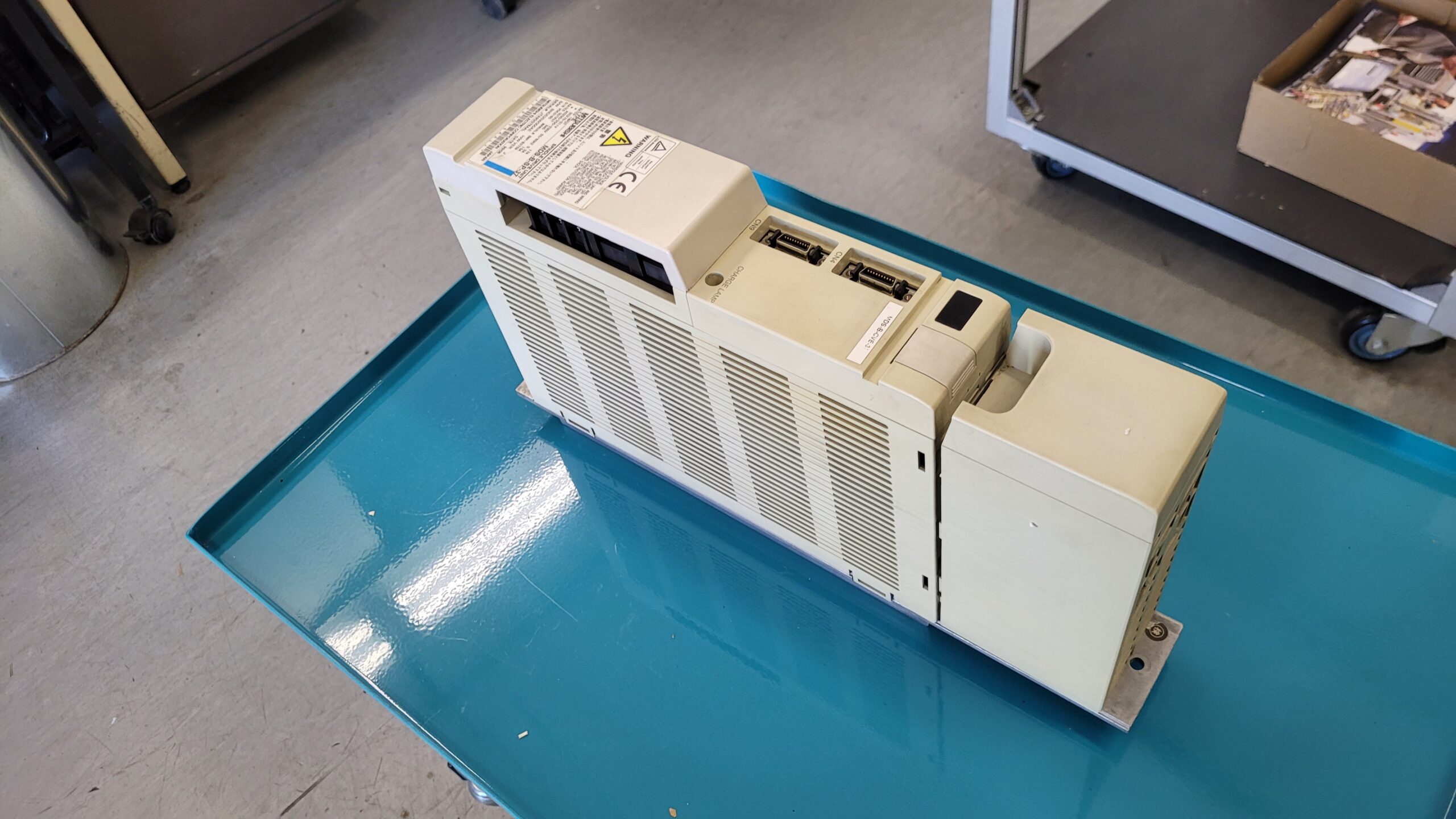 Mitsubishi Power Supply Unit MDS-B-CVE-37 vor der Reparatur 1