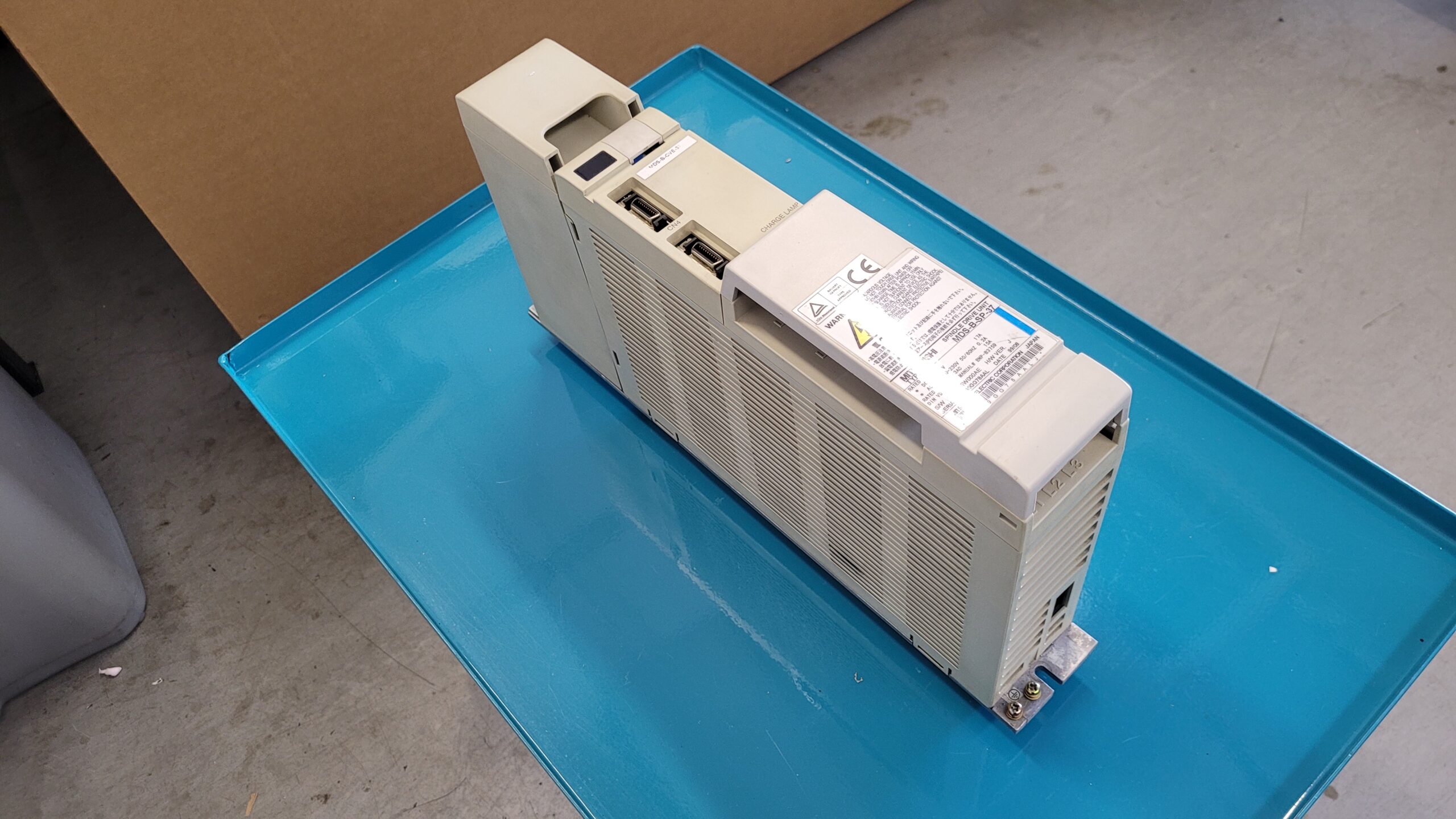 Mitsubishi Power Supply Unit MDS-B-CVE-37 vor der Reparatur 2