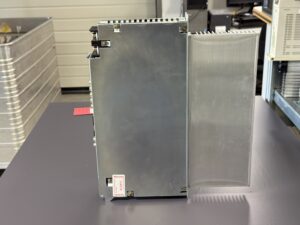 Okuma MIV03-1-B1 Servo Drive Unit Seite 1