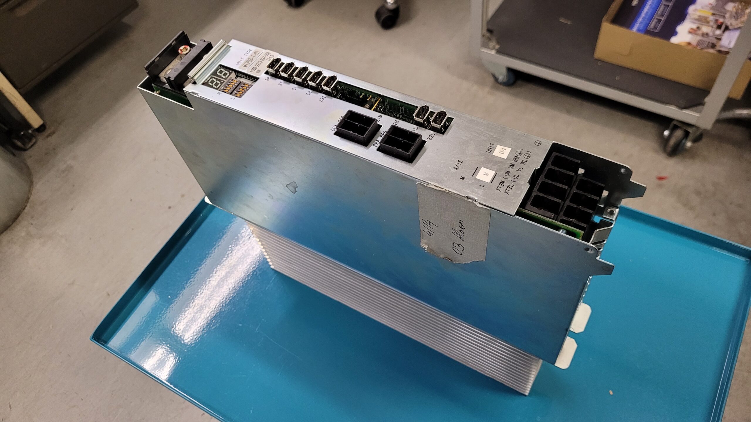 Okuma Servo Drive Unit MIV03-1-B1 or 1006-2213 vor der reparatur 1