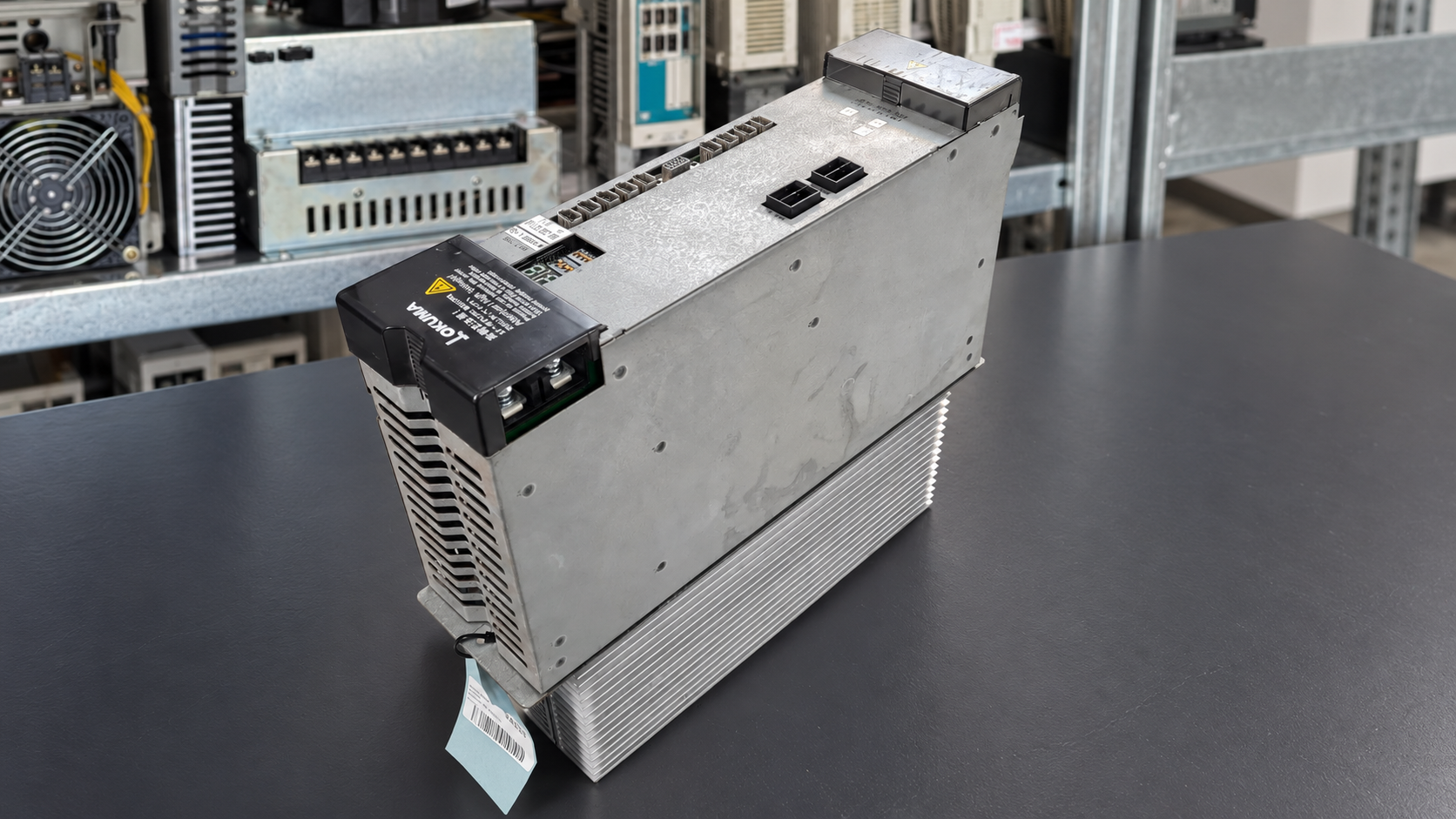 Okuma Servo Drive Unit MIV0404-1-B5 1006-2232 Ansicht 3