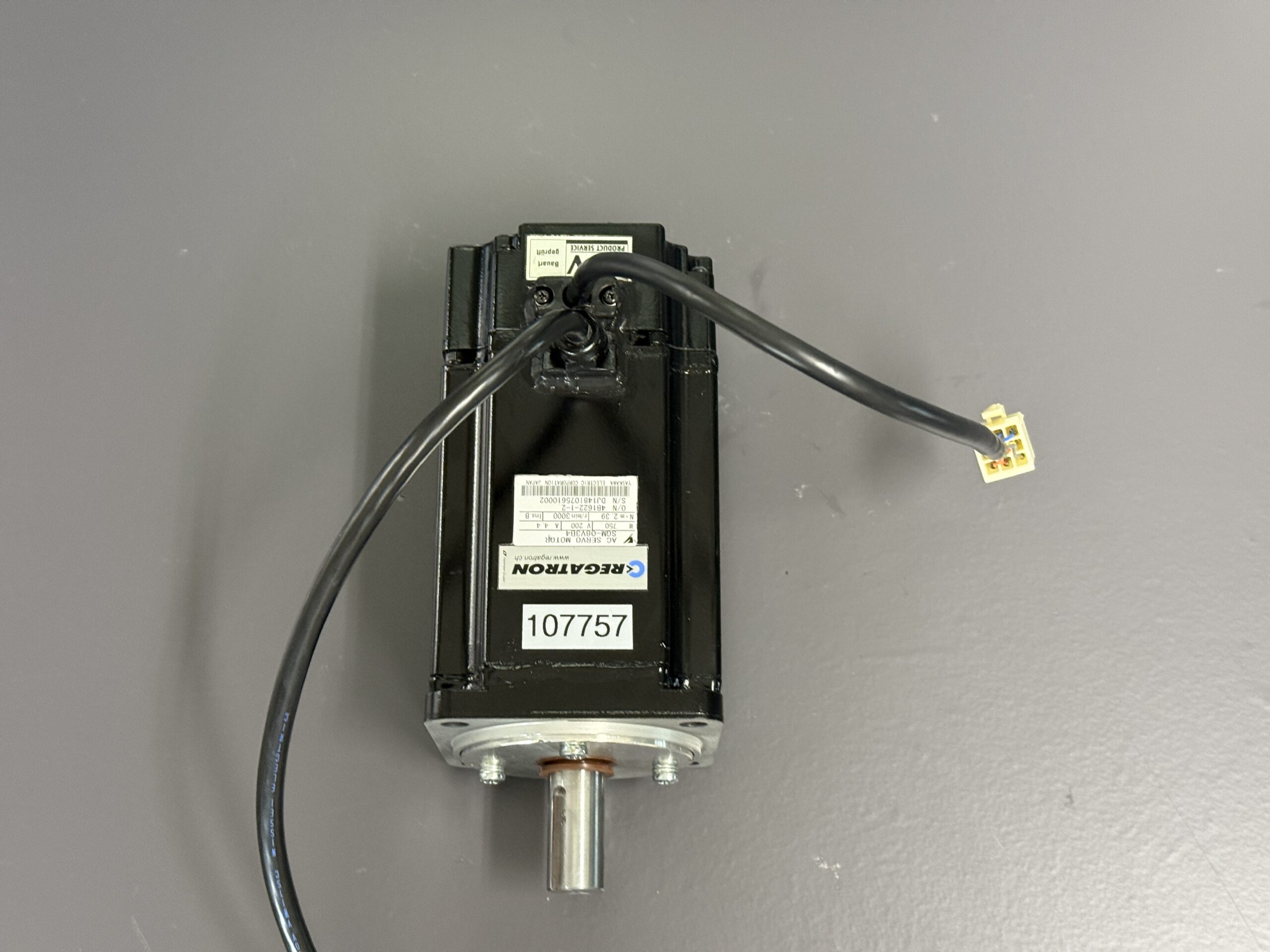 Yaskawa SGM-08V3B4 AC Servo Motor Ansicht von oben