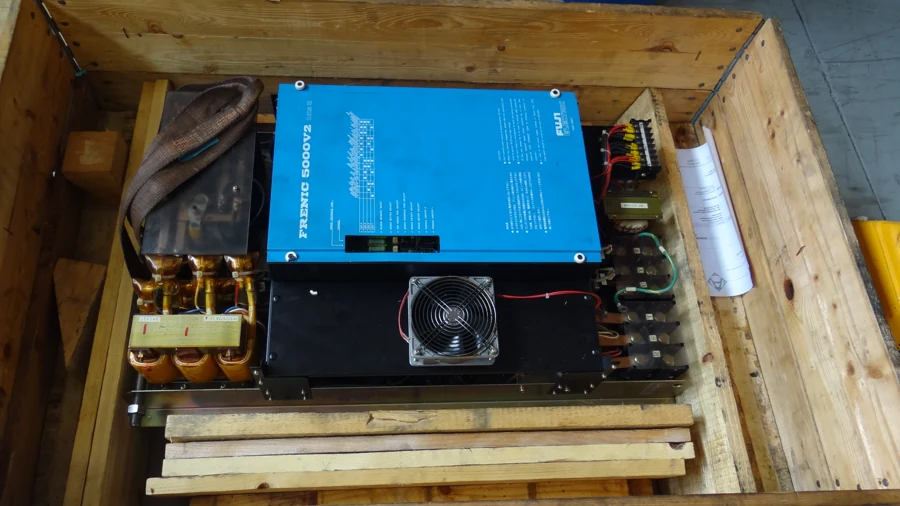 Fuji FRENIC 5000V2 FSD-37AR-23CZ: Anlieferungszustand vor der Reparatur