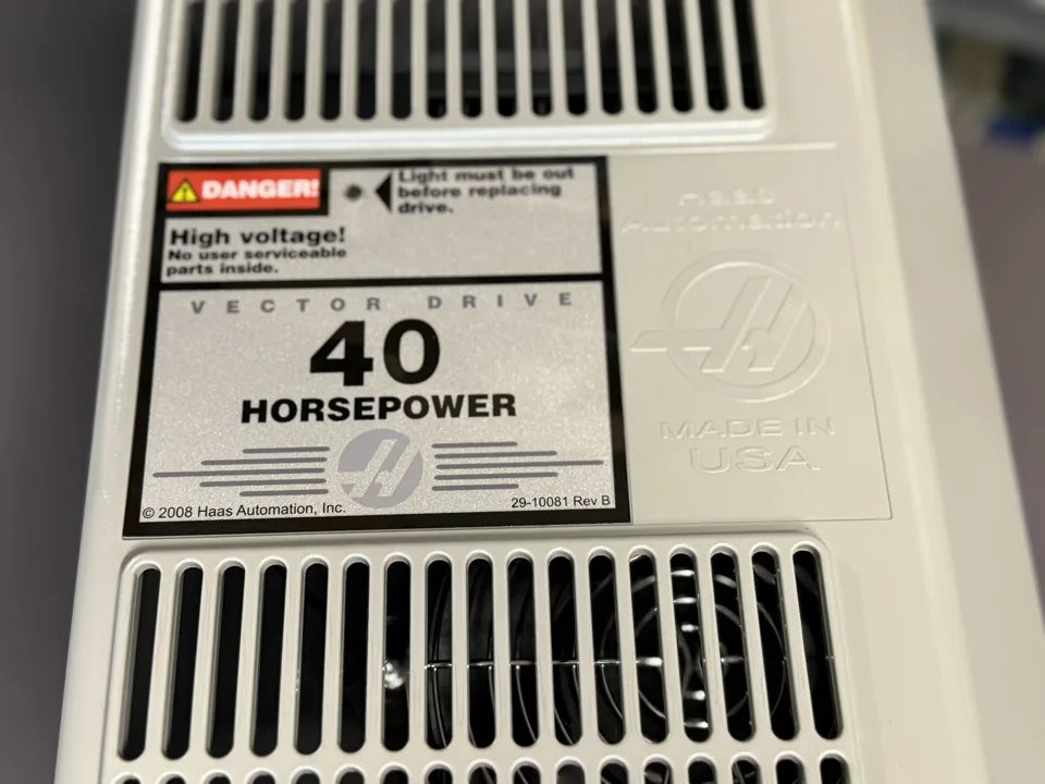 Haas Vector Drive 40HP 29-10081 Rev B: Gerätekennzeichnung nach der Reparatur