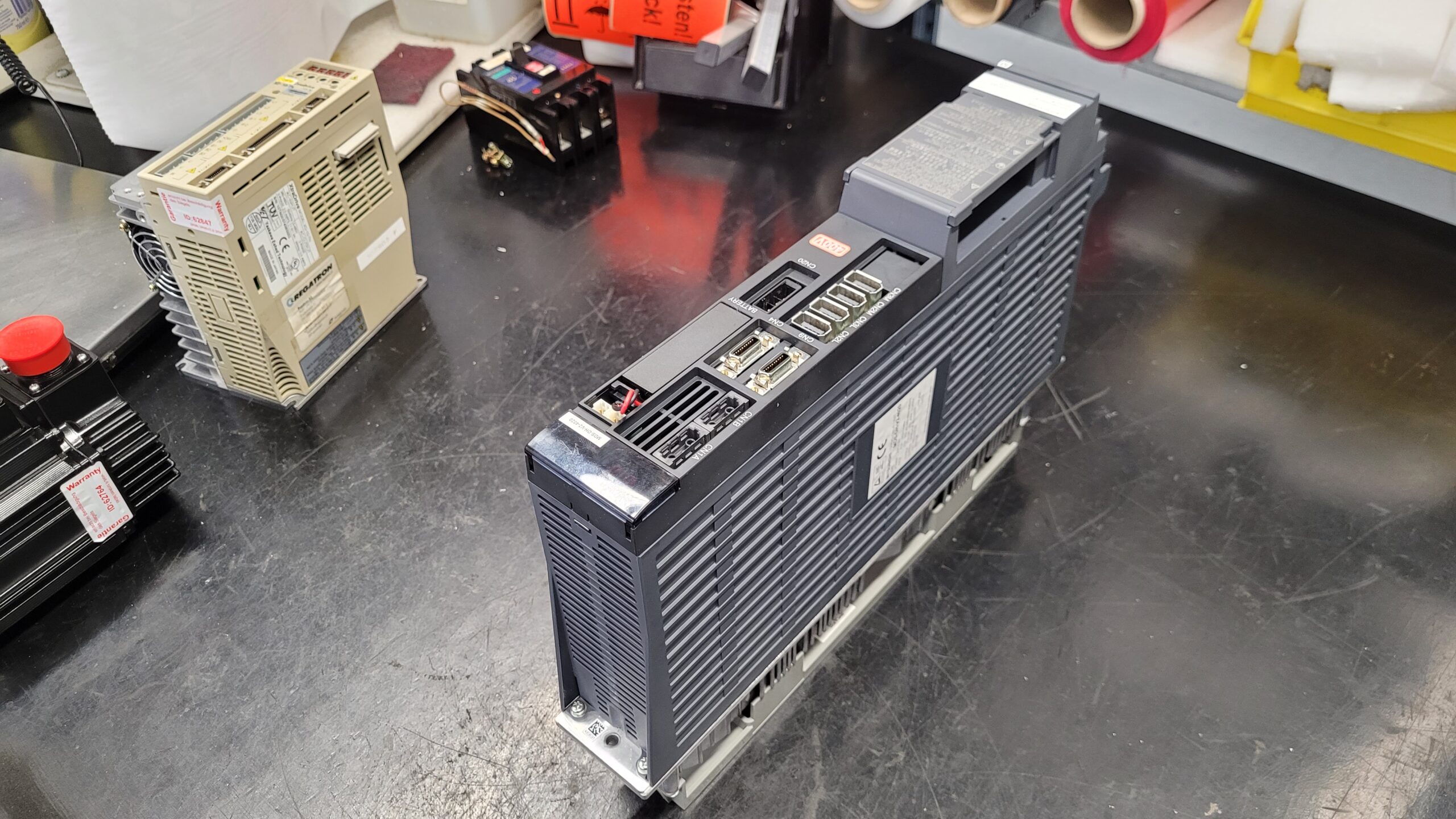 Mitsubishi MDS-DH-V2-4020 Foto vor der Reparatur 2