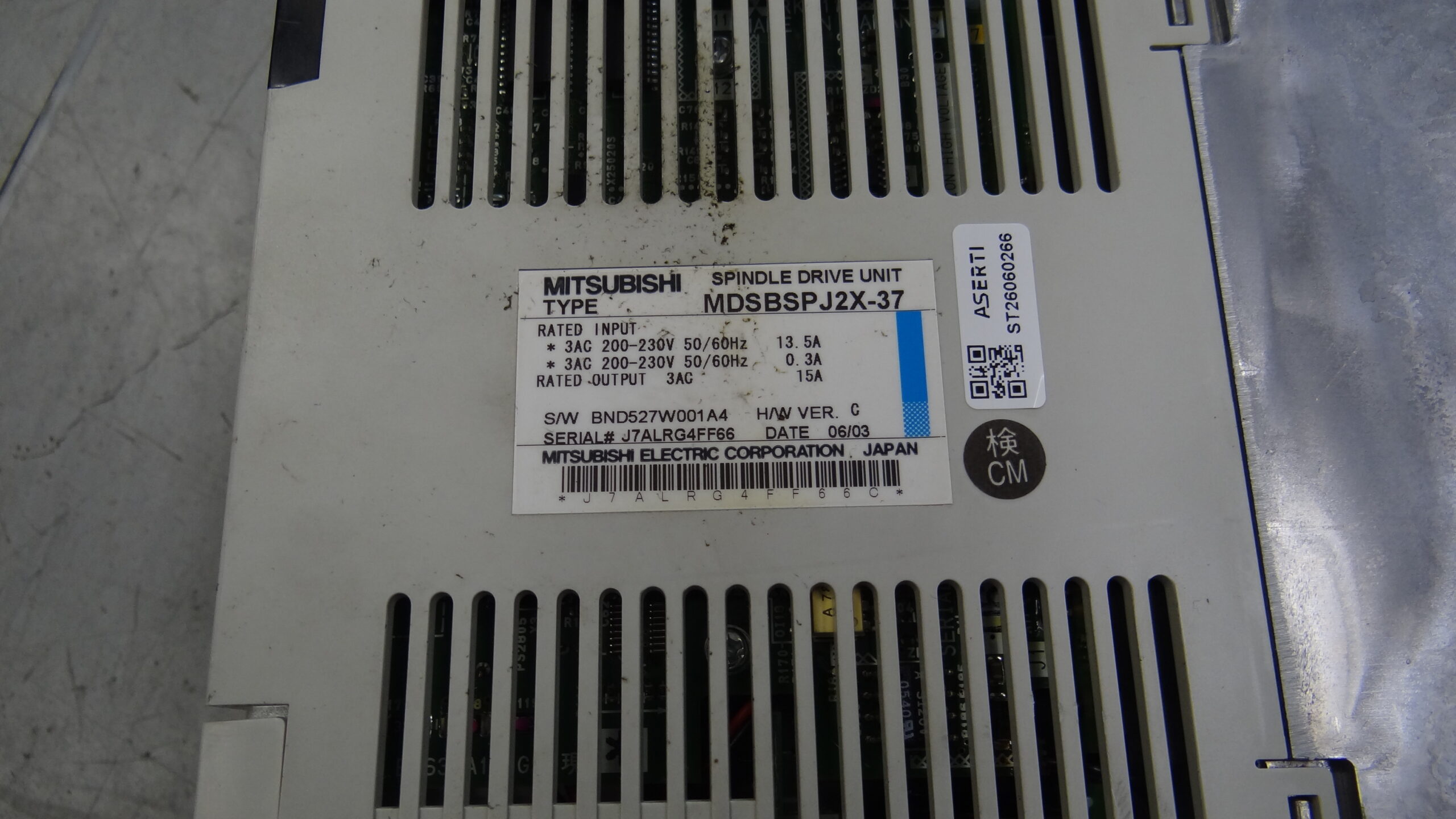 Mitsubishi Spindle Drive Unit MDSBSPJ2X-37 or MDS-B-SPJ2X-37 vor der Reparatur 2