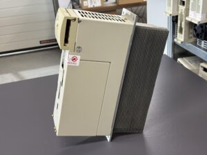 Yaskawa Inverter CIMR-MXN27P5 Seite 3