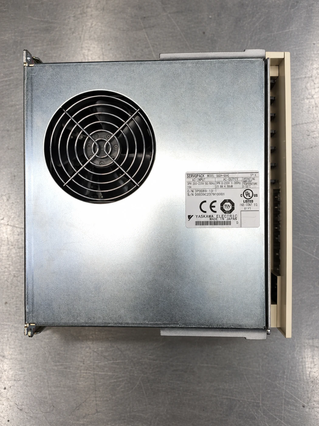 Yaskawa SGDH-50AE Servopack: Nach der Reparatur, Ansicht 3