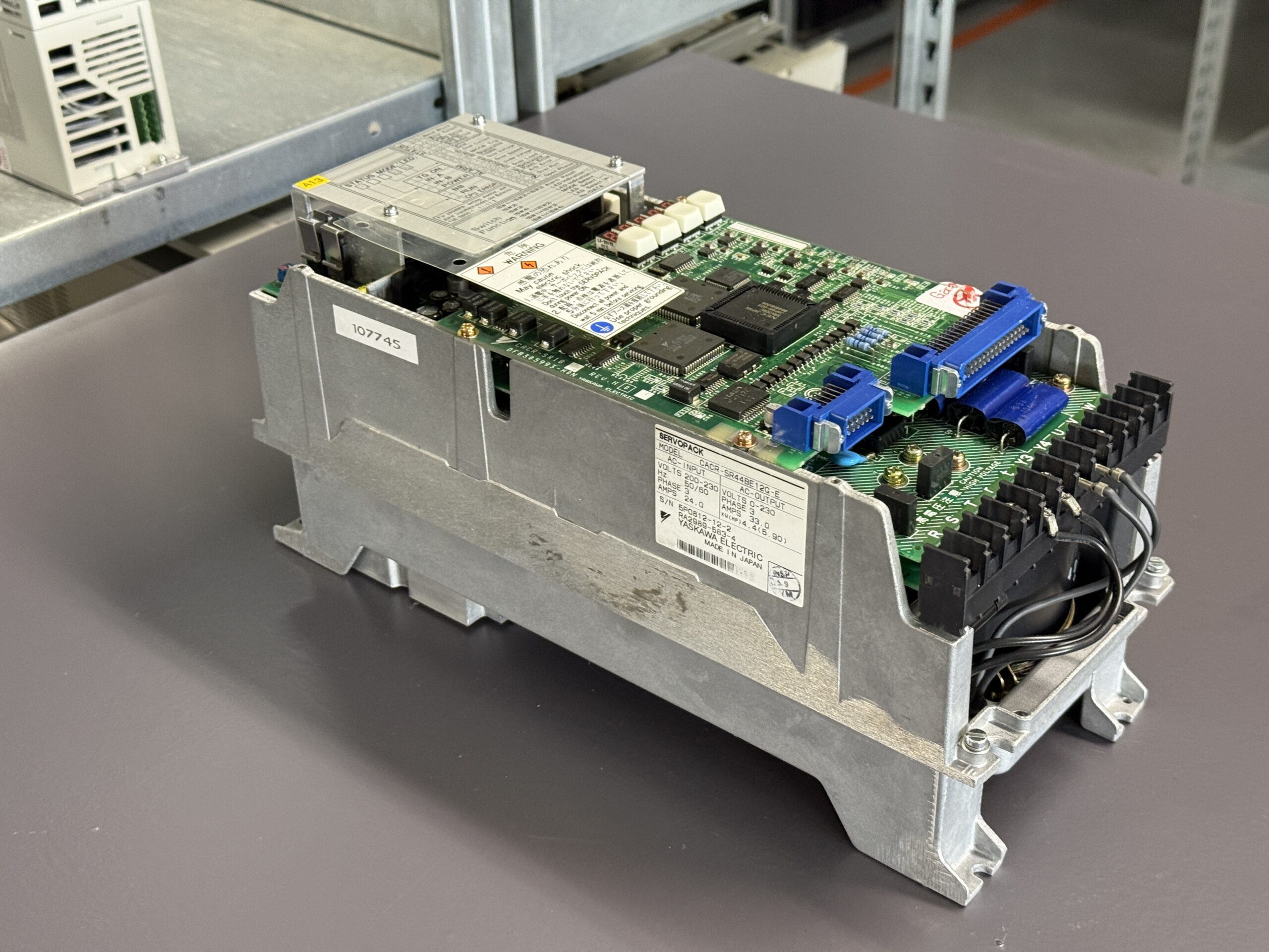 Yaskawa Servopack CACR-SR44BE12G-E Ansicht 2