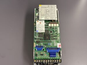 Yaskawa Servopack CACR-SR44BE12G-E Ansicht von oben