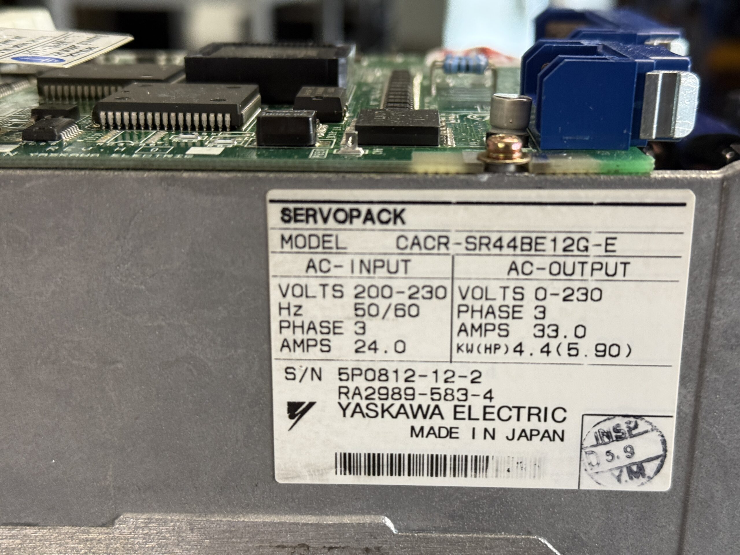 Yaskawa Servopack CACR-SR44BE12G-E Typenschild