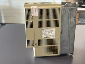 Yaskawa Servopack SGDB-10ADG Seite 2
