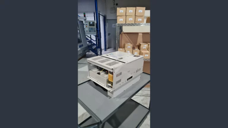 Yaskawa CIMR-VMW2022 Varispeed 626VM3: Nach der Reparatur, Ansicht 2