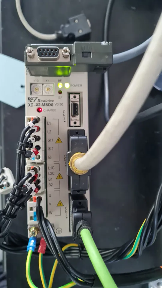 Yaskawa XtraDrive XD-02-MSD0: Austauscheinheit im angeschlossenen Zustand bei industrypart