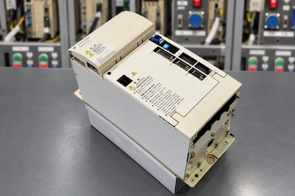Yaskawa CIMR-M5S2015 SPEC 20155E – Nachher-1