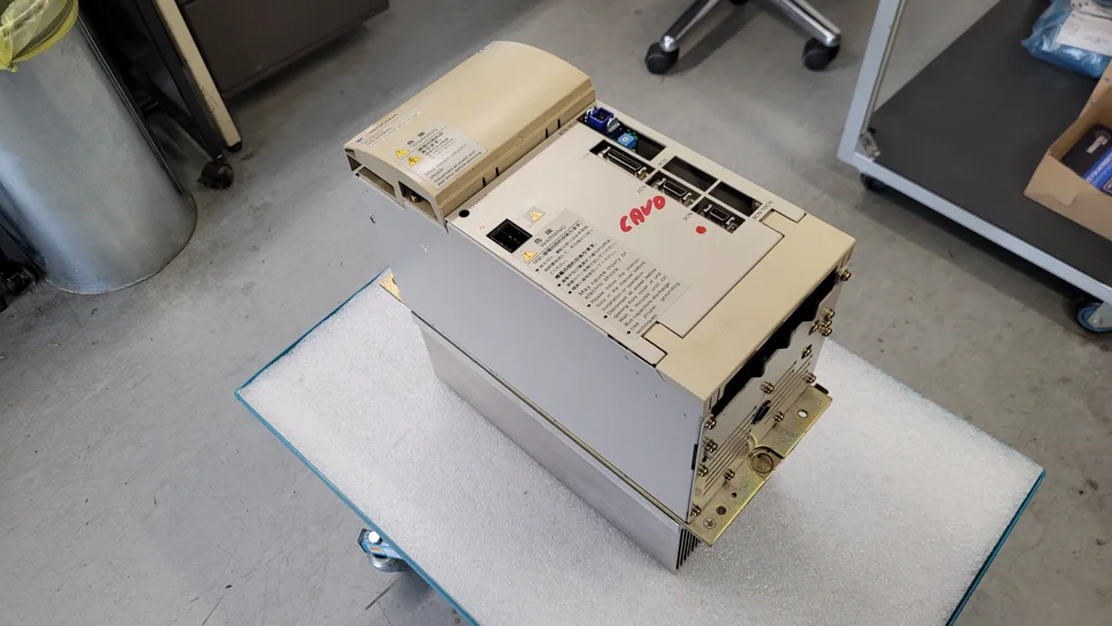 Yaskawa CIMR-M5S2015 SPEC 20155E – Vorher-1
