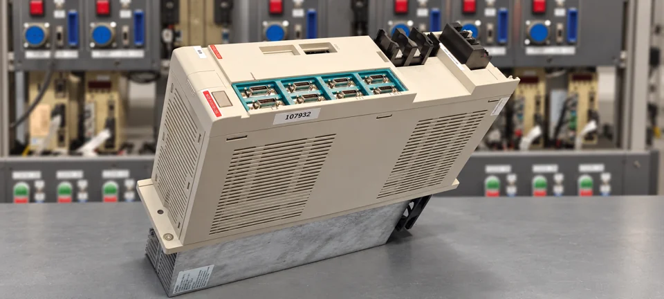 Mitsubishi MDS-CH-V2-4520 – Nach der Reparatur – Rückseite