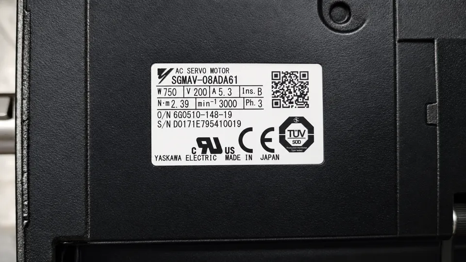 Yaskawa SGMAV-08ADA61, Servo motor nameplate