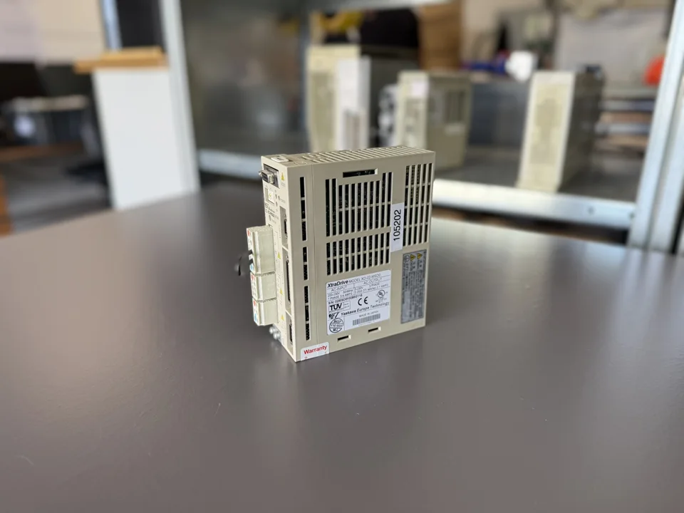 Yaskawa XD-02-MSD0 – Seitenansicht