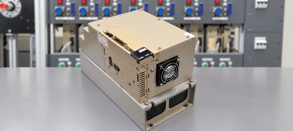 Yaskawa Servopack SGDV-550A01A002000: Nach der Reparatur · Ansicht 3