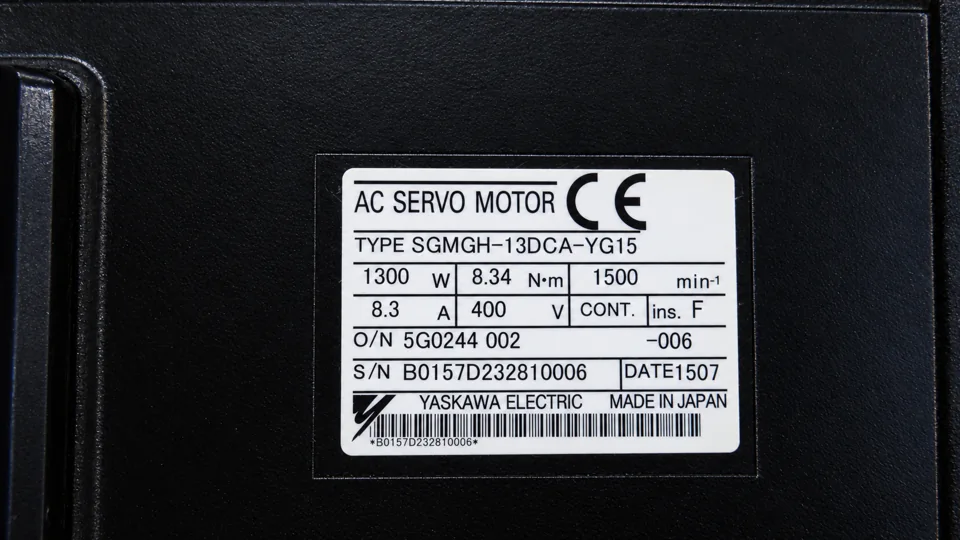 Yaskawa SGMGH-13DCA-YG15: Typenschild