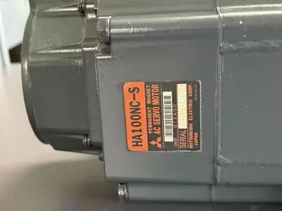 Mitsubishi HA100NC-S AC Servo Motor