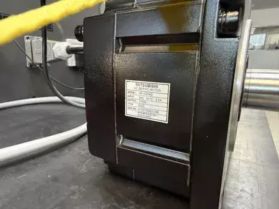 Mitsubishi HF-H204S AC Servo Motor 