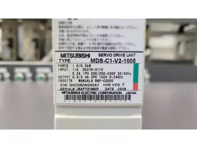 Mitsubishi MDS-C1-V2-1005  Servo Drive Unit 