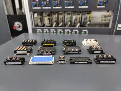 Mitsubishi UM75CDY-10 Transistormodule