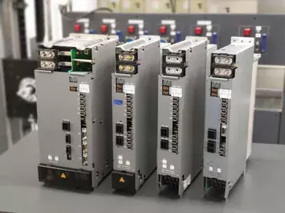 Okuma MIV0303-1-B1 Servo Drive