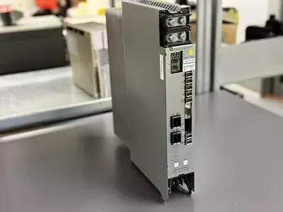 Okuma MIV04-1-B3 Servo Drive Unit 