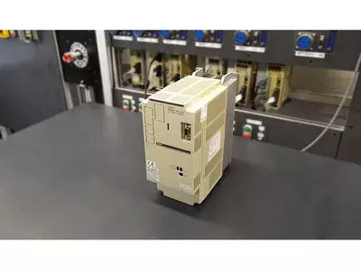 Omron R88D-UT24V AC Servo Driver 