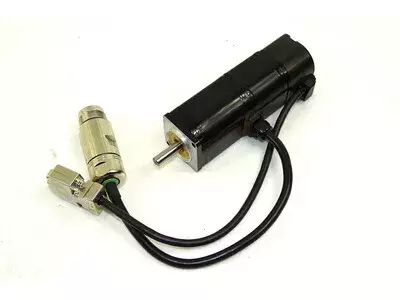 Omron R88M-UE10030V-BS1 AC Servo Motor