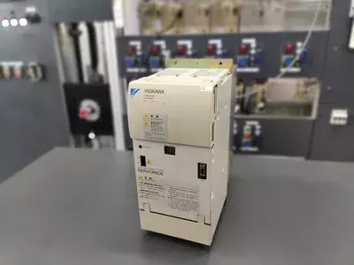 Yaskawa CIMR-MR5N2011 Converter VS-656 MR5 