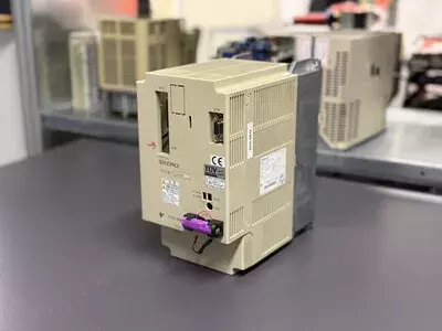 Yaskawa SGDB-20AM Servopack