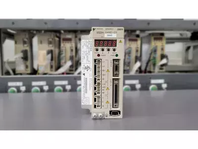 Yaskawa SGDH-04AE-OY Ver. 3BA45 Servopack