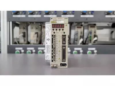 Yaskawa SGDH-04AE Ver. 0D214 Servopack 
