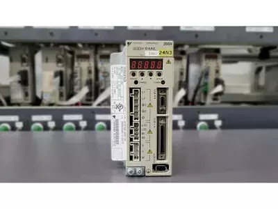 Yaskawa SGDH-04AE Ver. 33437 Servopack