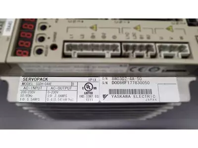 Yaskawa SGDH-04AE Ver. 3BA45 Servopack