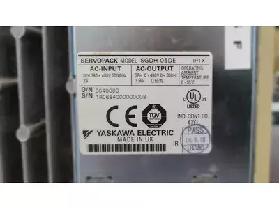 Yaskawa SGDH-05DE-OY Ver. 70A42 Servopack 